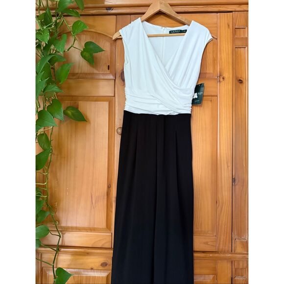 Lauren Ralph Lauren Wide Leg Jumpsuit Surplice Bodice SZ 4 NWT - Picture 2 of 16